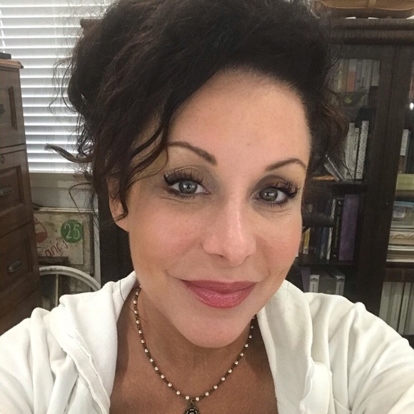 Meet your Posher, Chris - Picture 10 of 16